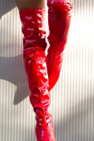 latexlook highheel overknee laarzen rood